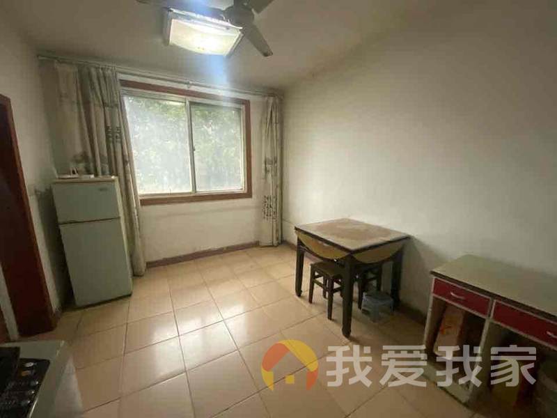 罗家集省地质监测总站宿舍 南北通透，采光好 视野好，诚心出售