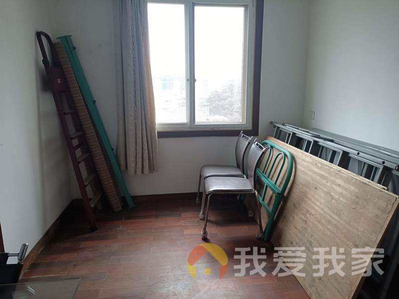 福州路49号口腔医院宿舍 南北通透，采光好 装修好，环镜优美 视野好，诚心出售