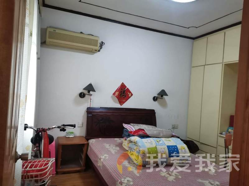 上海路住宅小区2楼2室一厅诚心出售