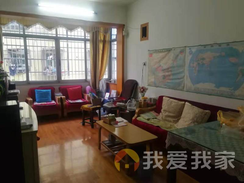 上海路住宅小区3楼3房两厅诚心出售，