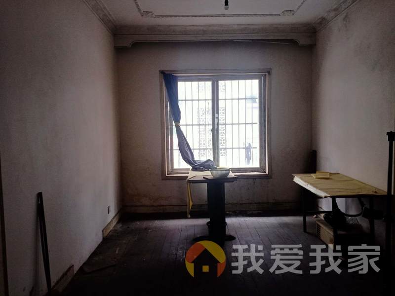 绳金塔街387号外贸宿舍 南北通透，采光好 视野好，诚心出售