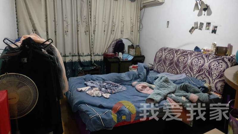 抚生路凉伞树五星小区2房通透采光好有院子停车繁华路段交通便利