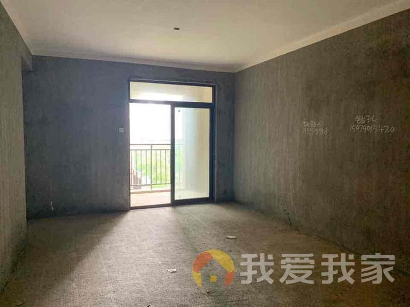 银亿上尚城三期 南北通透，采光好 周边匹套完善，，出行方便