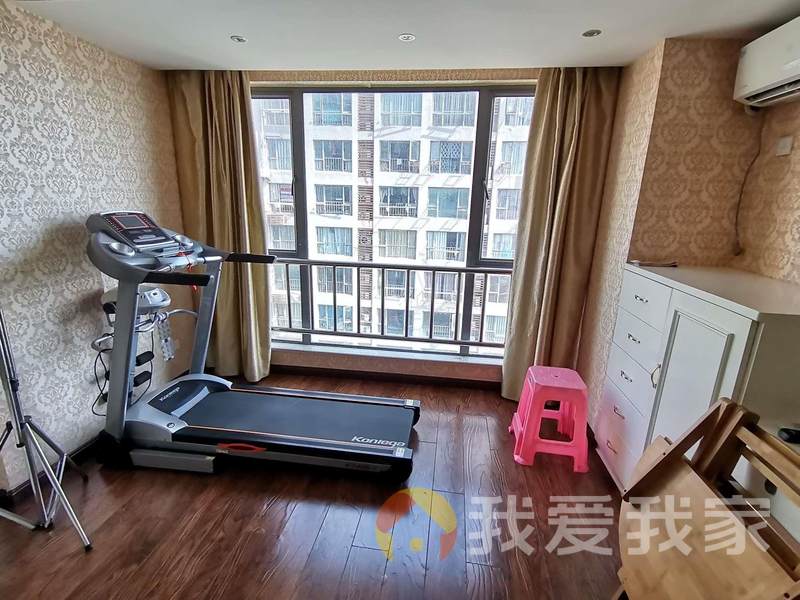 南昌我爱我家红谷滩万达华府景园精装一房，读南师大附 小