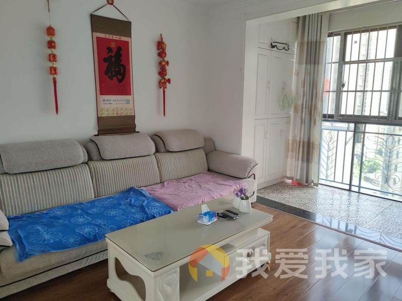 香逸澜湾，风景优美，改善住宅