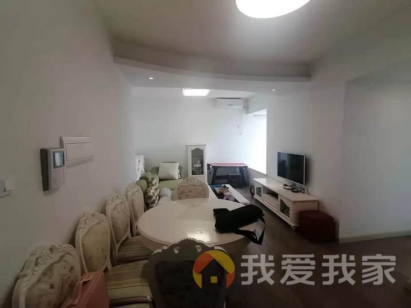 青云明珠 南北通透，采光好 装修好，环镜优美 近地铁 视野好，诚心出售