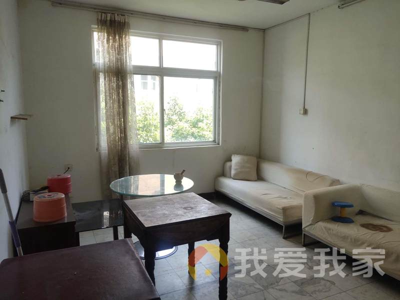 江大南路 南北通透，采光好 中间楼层