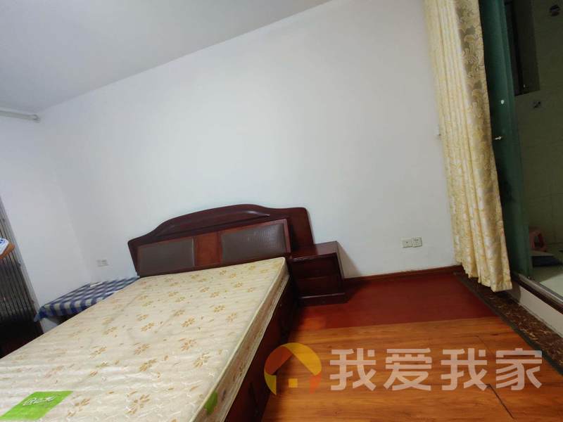 南昌我爱我家红谷凯旋 南北通透，采光好 装修好，环镜优美 近地铁 周边匹套完善，，出行方便