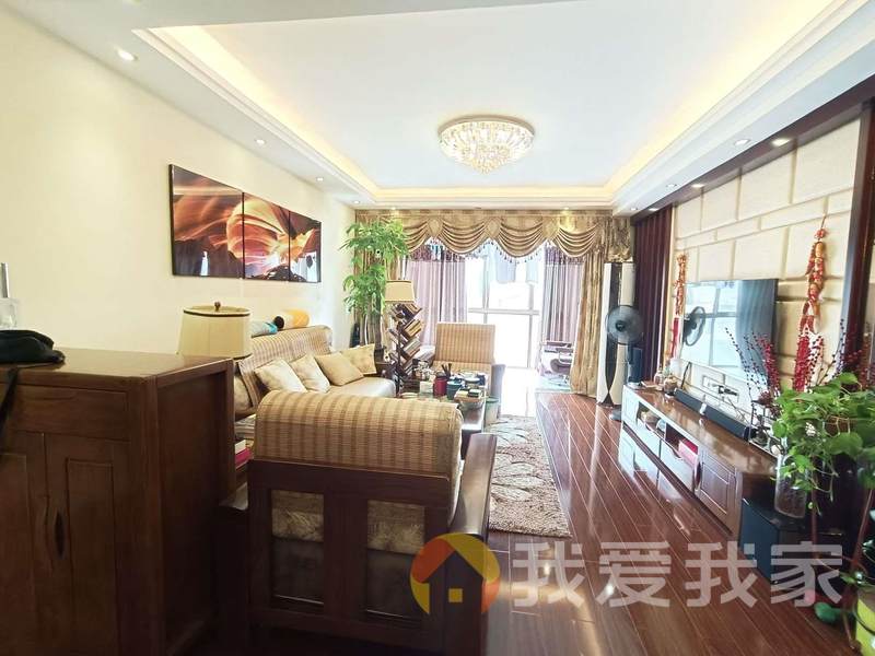 南昌我爱我家平安象湖风情 南北通透，采光好 装修好，环镜优美 视野好，诚心出售