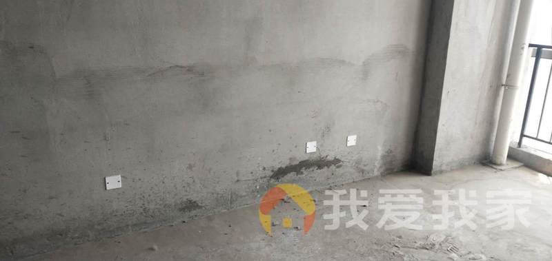南昌我爱我家新城吾悦广场 南北通透，采光好 视野好，诚心出售