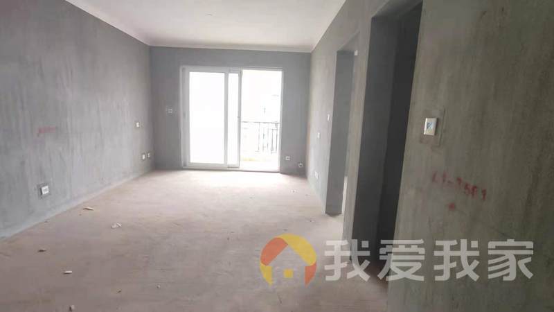 万达文化旅游城D区 南北通透，采光好 近地铁 中间楼层