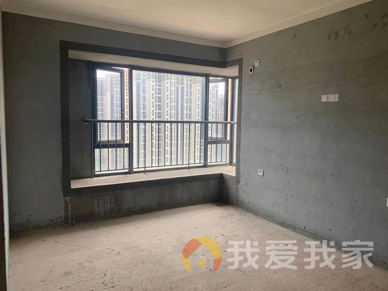 万达文化旅游城毛坯通透三房 小区周边配套齐全 生活方便