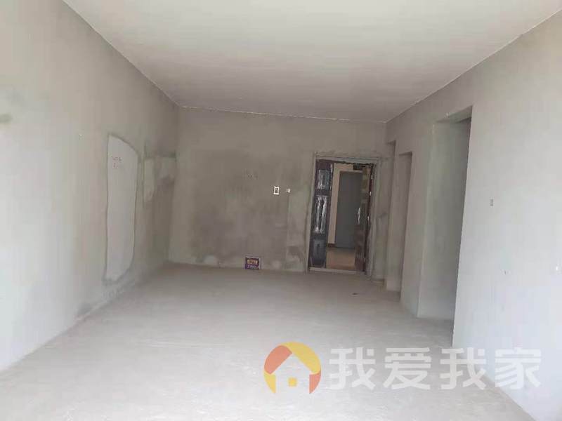 南昌我爱我家户型居住舒适度高 可利用的空间大 感光度好 中间楼层