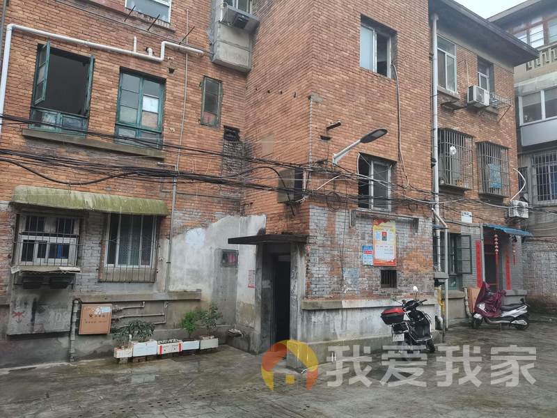 南昌我爱我家丁公路南柴宿舍 南北通透，采光好 近地铁 视野好，诚心出售