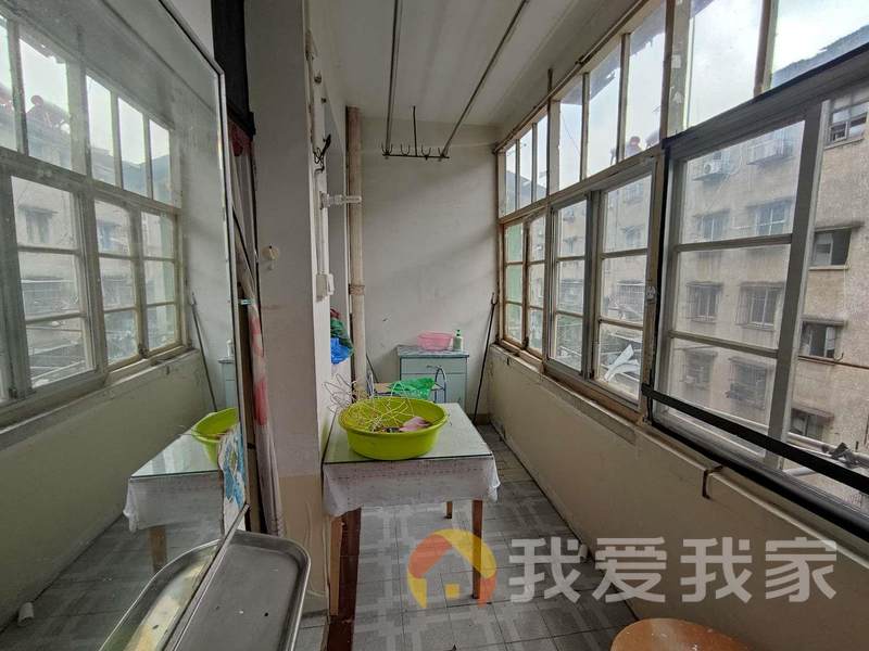 南昌我爱我家火车站旁 居家2房 南北通透 全天太阳 户型端正