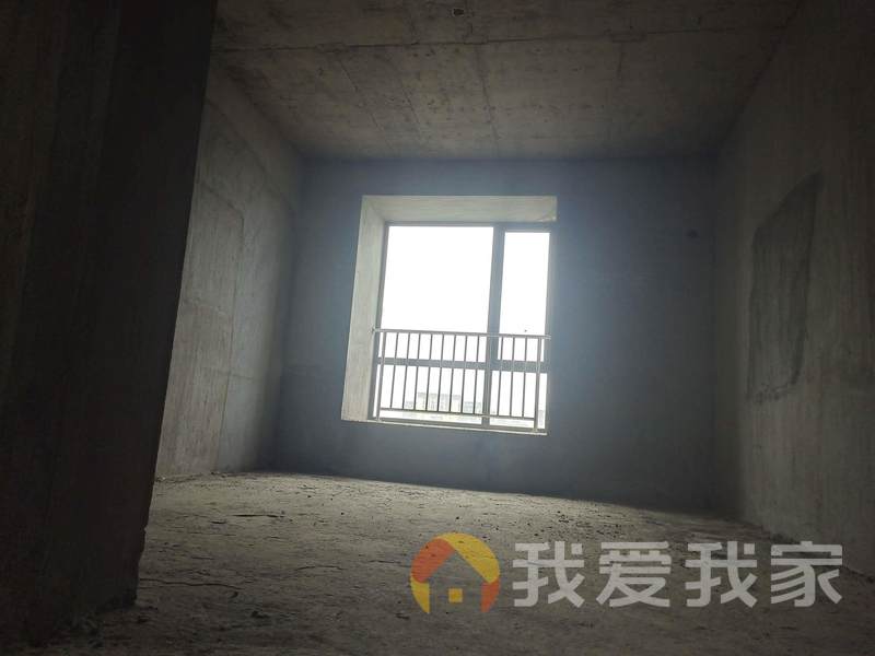 象湖中山路中心地段 绝杀楼层 交通方便 钥匙在手随时看房