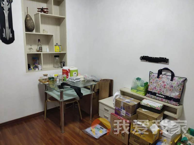 船山路一房首付8万