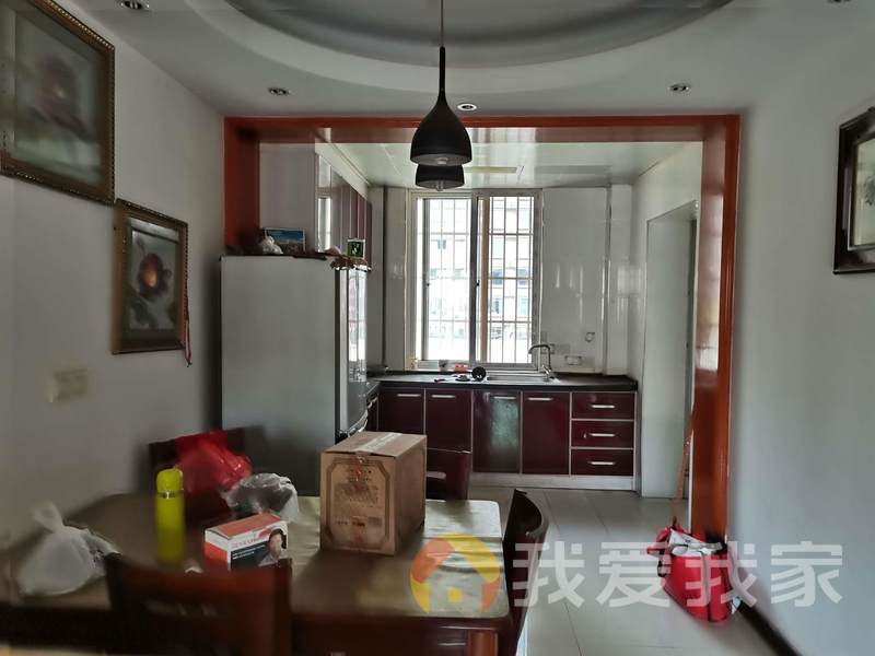 南昌我爱我家近地铁口的可拎包入住     房东诚心卖