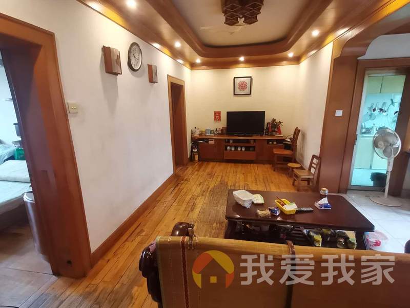 上坊路100号科学院宿舍 南北通透，采光好 近地铁 视野好，诚心出售