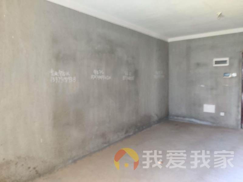 南昌我爱我家银亿上尚城三期 南北通透，采光好 装修好，环镜优美 中间楼层
