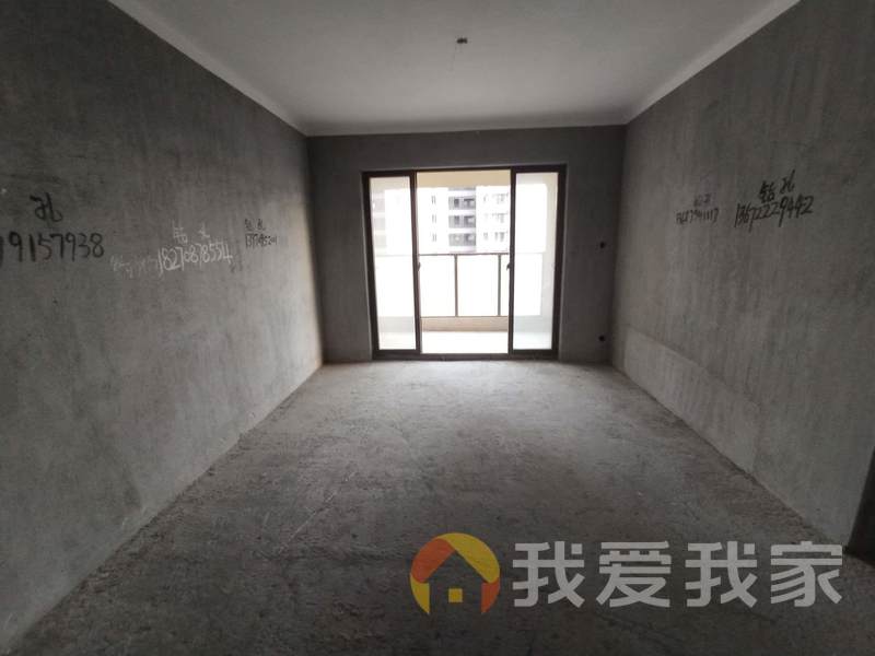 伟象佰业城（锦尚都会） 南北通透，采光好 中间楼层