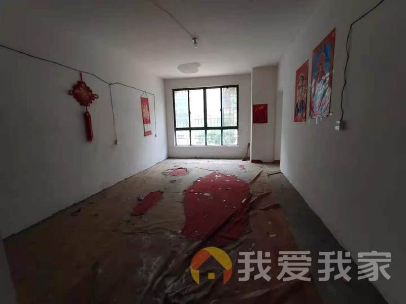 捡漏！捡漏！品质好房推荐，精装好房，小区性价比一套