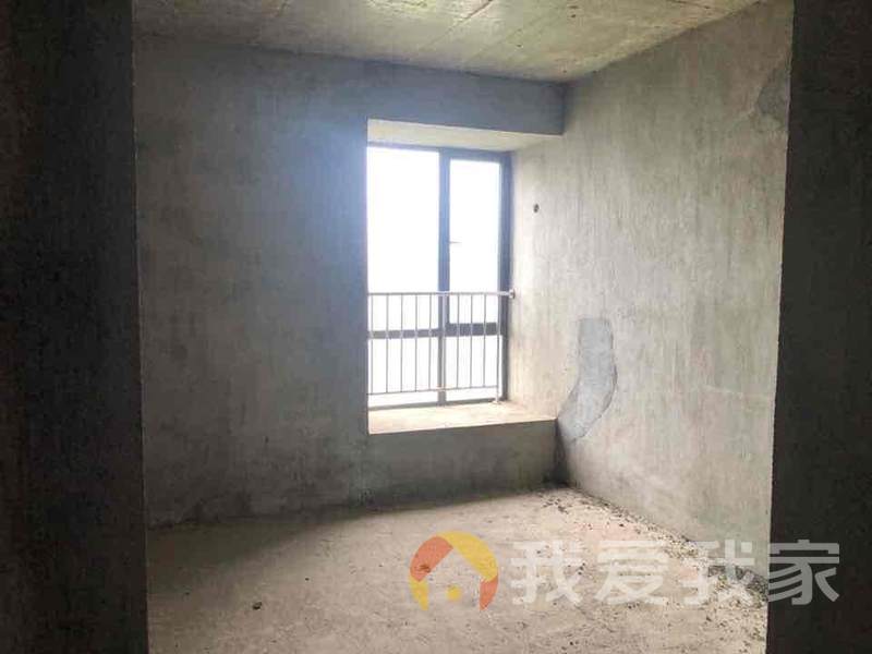 龙安花园 南北通透，采光好 周边匹套完善，，出行方便