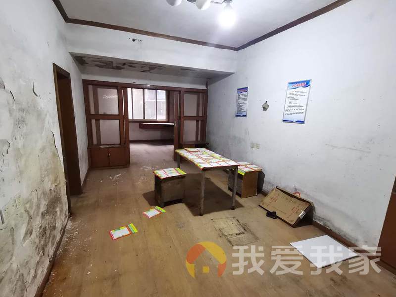 南昌我爱我家沿江南路601弄市一建宿舍 南北通透，采光好 周边匹套完善，，出行方便