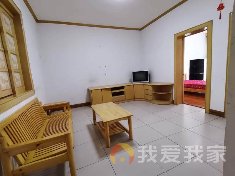 振中小区（滕阁花园小区） 南北通透，采光好 视野好，诚心出售