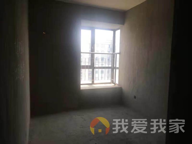 国百强南师九年制，毗邻地铁口，省政府，水系公园诚售