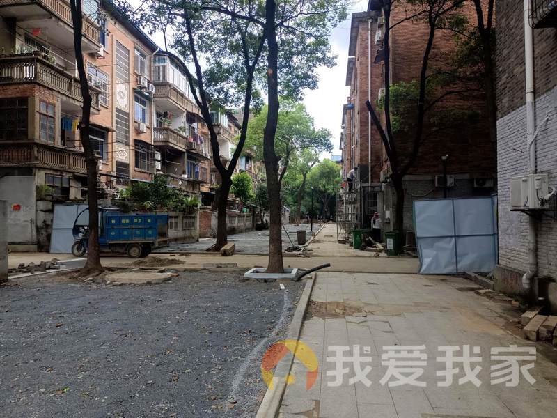 南昌我爱我家北京西路省政府大院