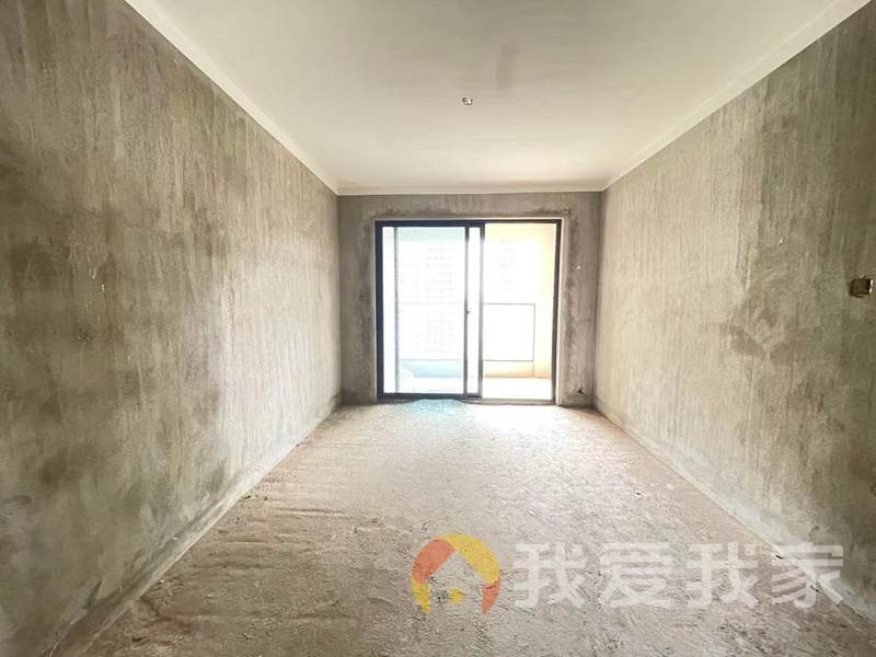 南昌我爱我家青花九龙（九龙商住小区） 南北通透，采光好 中间楼层