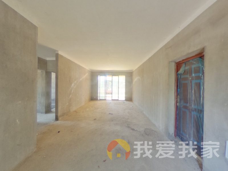 南昌我爱我家朗贤奥特莱斯小镇 南北通透，采光好 装修好，环镜优美 周边匹套完善，，出行方便