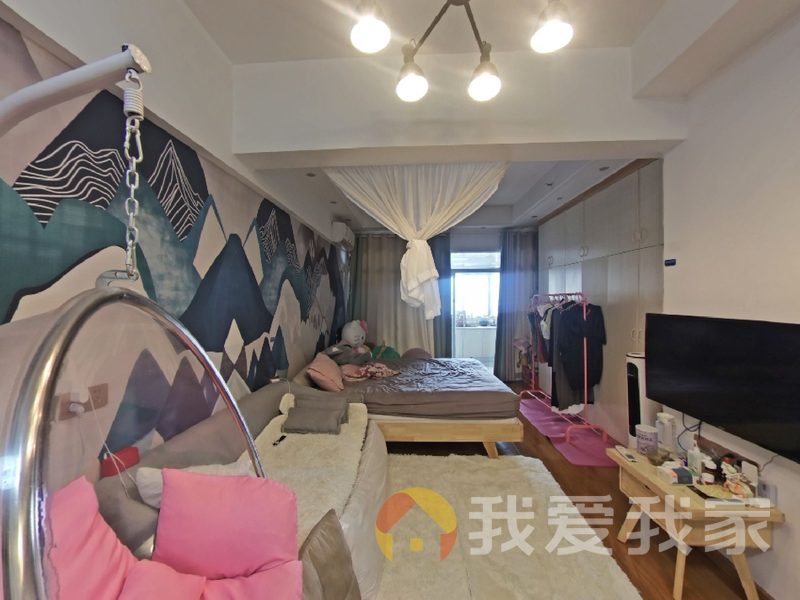 南昌我爱我家coco悦城 南北通透，采光好 装修好，环镜优美 中间楼层