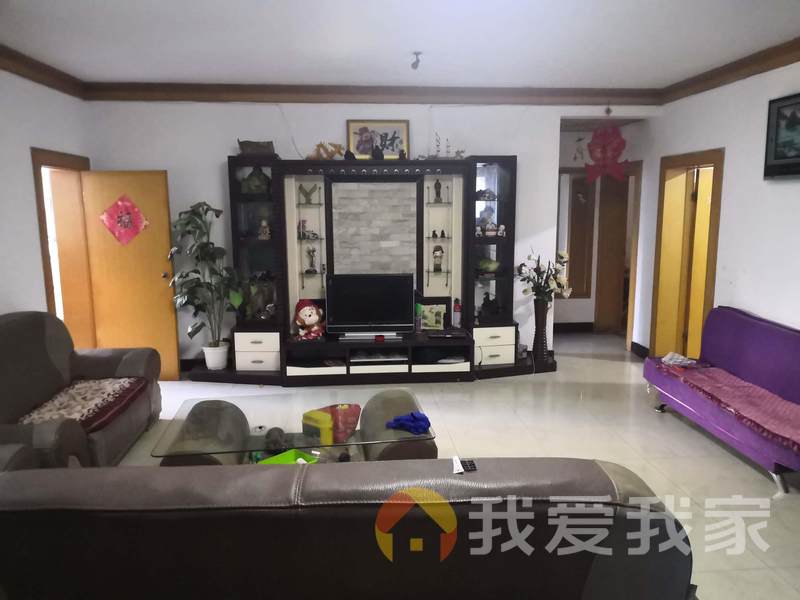 荣昌小区 南北通透，采光好 中间楼层