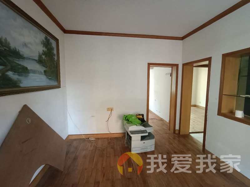 满五唯一，带落地窗，可以拎包入住