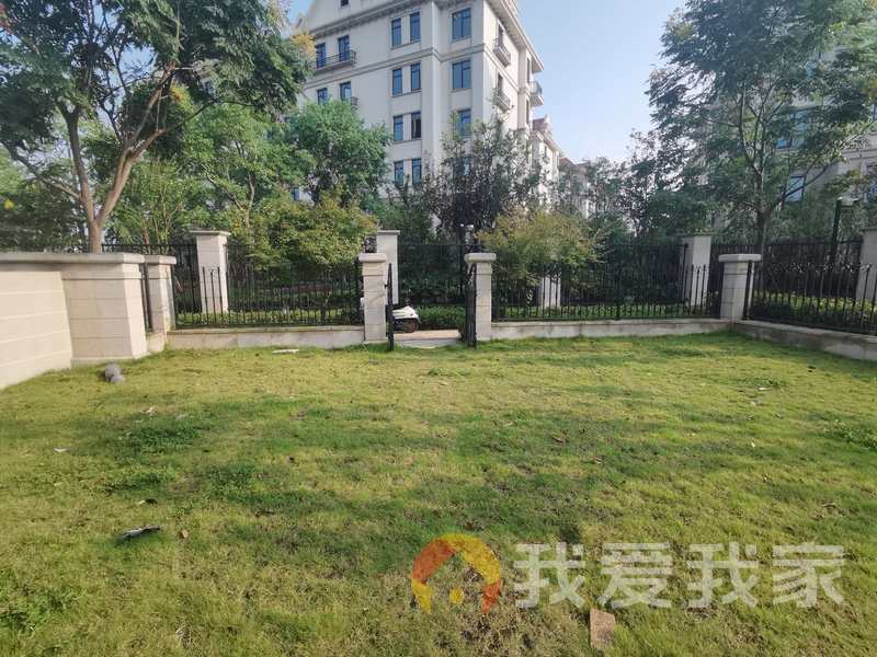 南昌我爱我家绿地卢塞恩小镇二期2号地块 南北通透，采光好 视野好，诚心出售