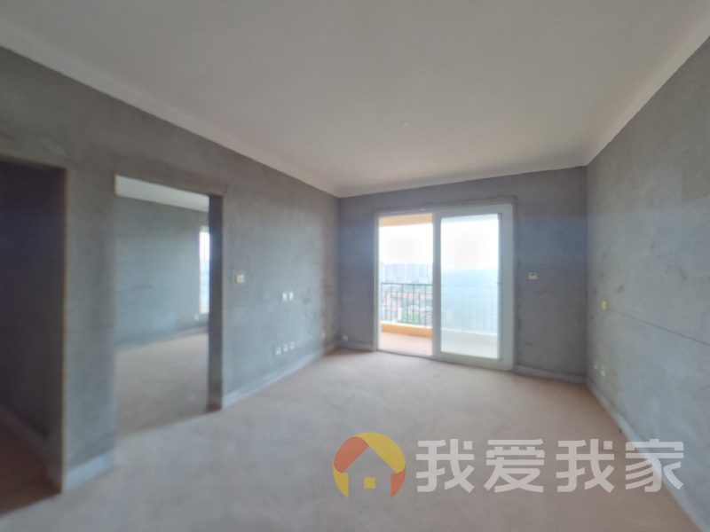 南昌我爱我家万达文化旅游城D区 南北通透，采光好 近地铁 视野好，诚心出售