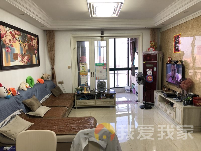 柏林爱乐 南北通透，采光好 装修好，环镜优美 视野好，诚心出售