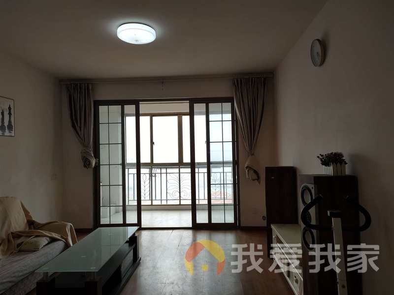 南昌我爱我家世纪风情三期四号地块 南北通透，采光好 装修好，环镜优美 近地铁 视野好，诚心出售