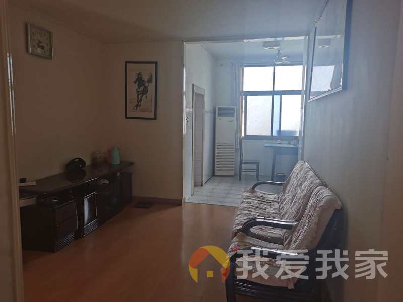 新公园路 南北通透，采光好 装修好，环镜优美 近地铁 视野好，诚心出售
