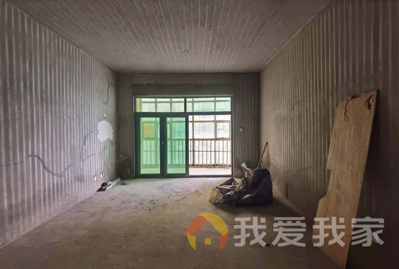 南昌我爱我家象湖源 南北通透，采光好 视野好，诚心出售