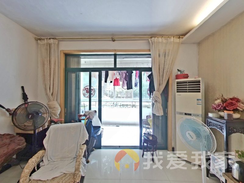 南昌我爱我家南北通透三房，小区中间位置，房东诚心出售