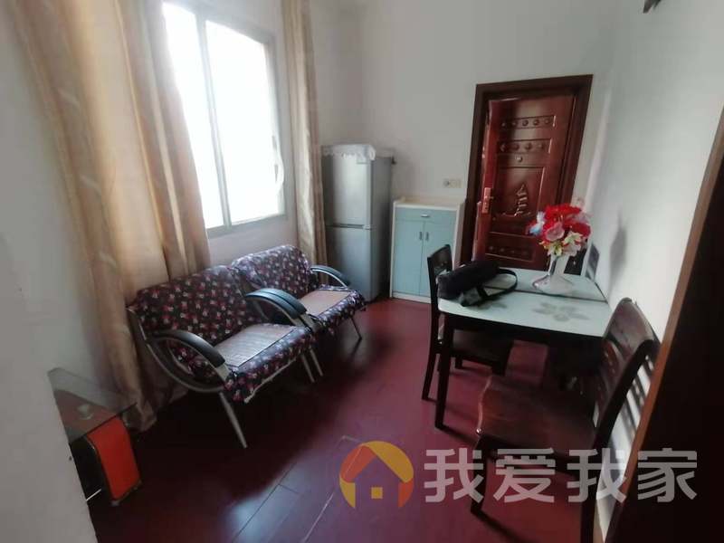 迎宾大道 南北通透，采光好 近地铁 视野好，诚心出售