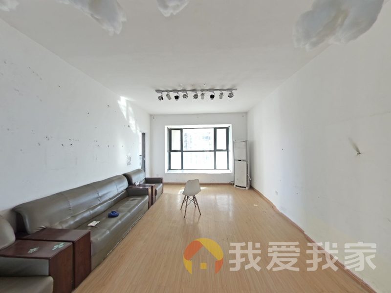 南昌我爱我家高能金域名都 南北通透，采光好 周边匹套完善，，出行方便