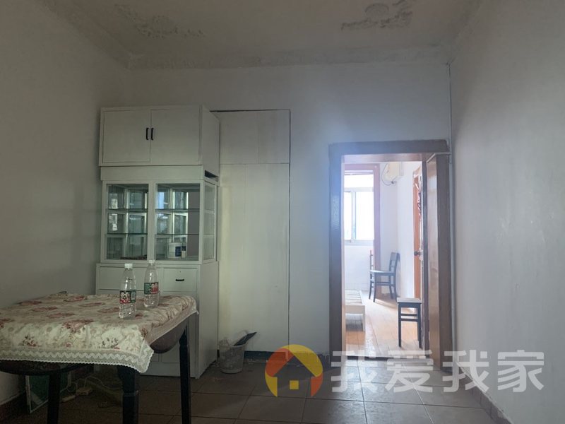 象山北路单位宿舍 近邮政路小学 有院子停车方便