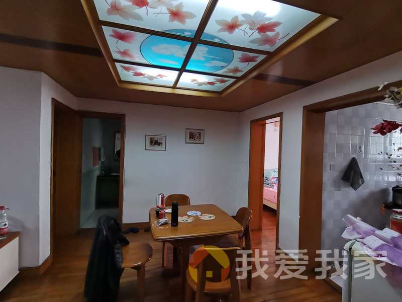 南昌我爱我家桃花苑商住小区 南北通透，采光好 装修好，环镜优美 视野好，诚心出售