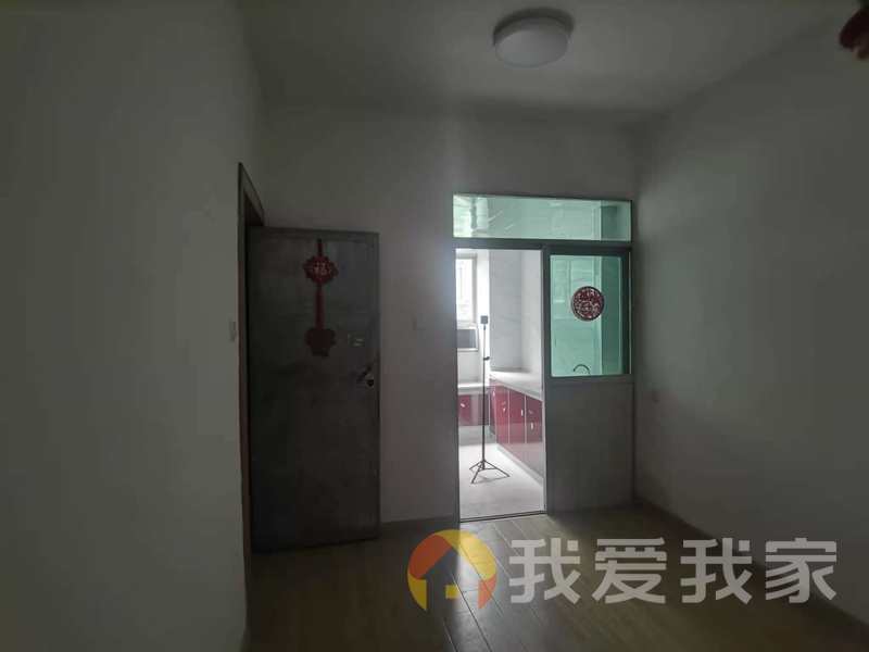 市中心邮小一房一厅首付十万