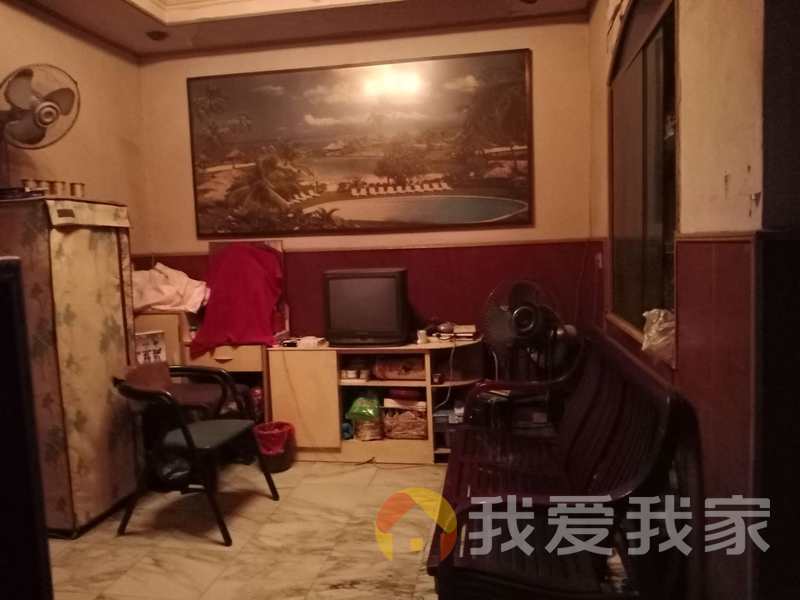 南昌我爱我家江电小区 南北通透，采光好 装修好，环镜优美 近地铁 视野好，诚心出售