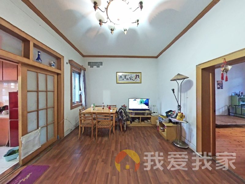 荣昌小区  生活便利  户型方正 可拎包